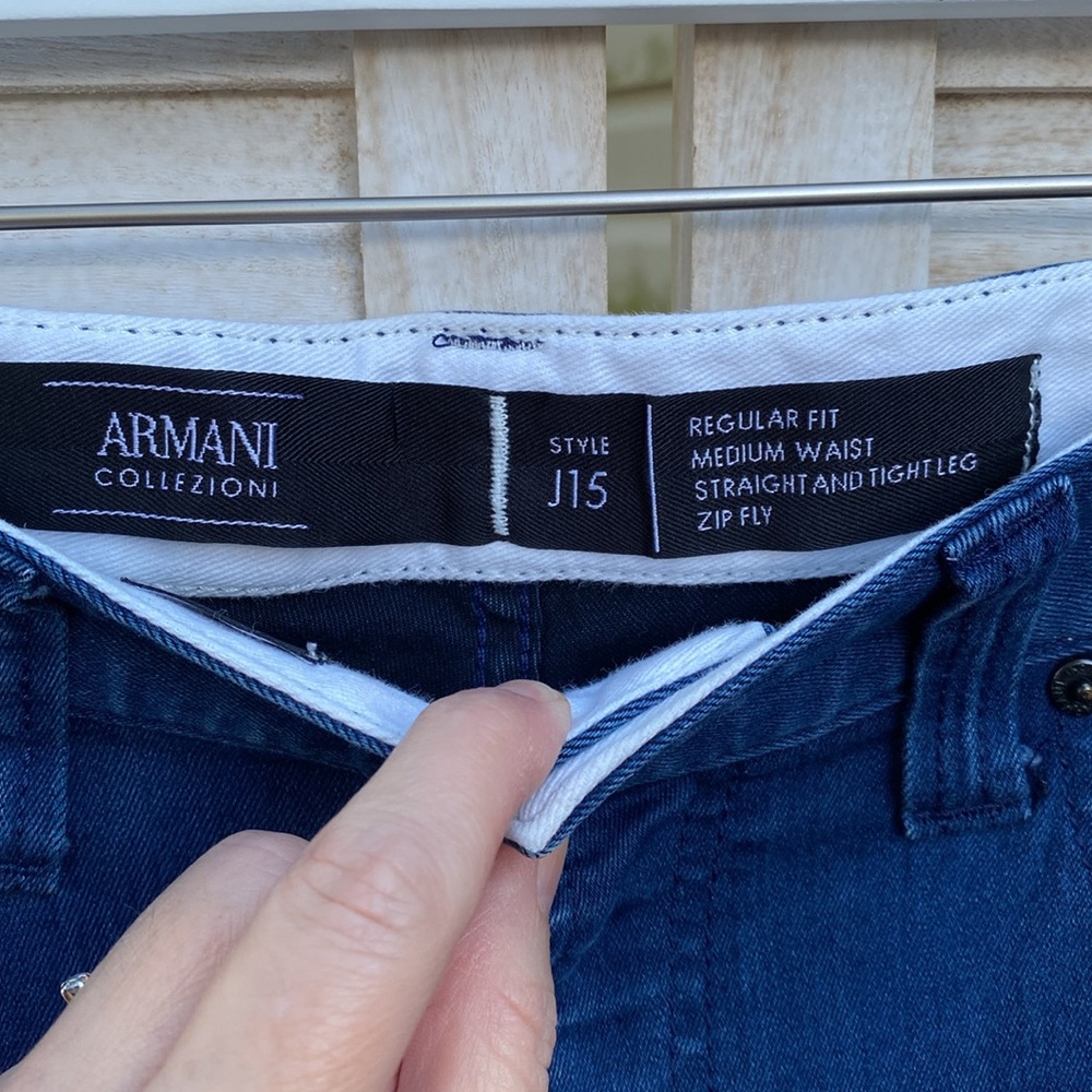 Armani Collezioni Mens Jeans Style J15. Size 30X28 - Picture 2 of 16